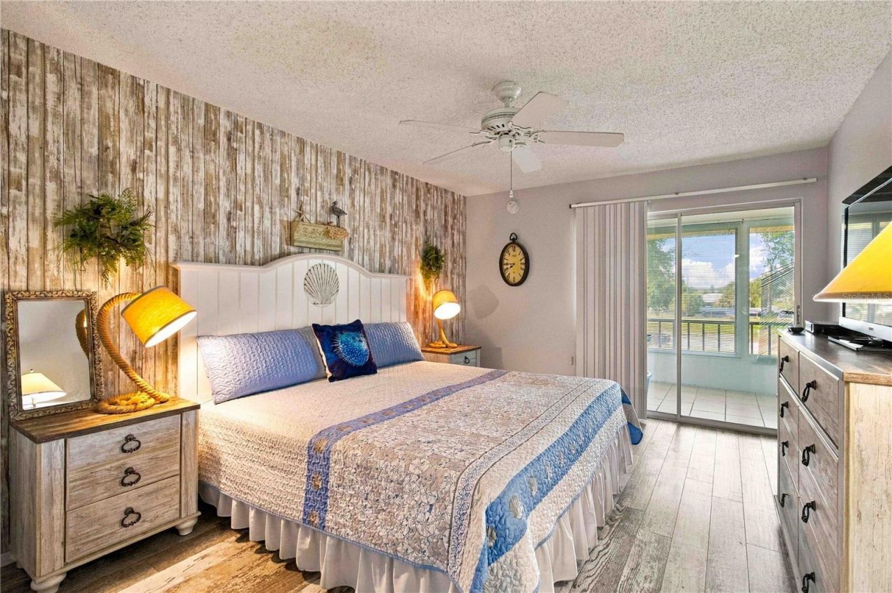 304 47th Avenue Drive W, Unit 313, Bradenton, FL 34207 Photo