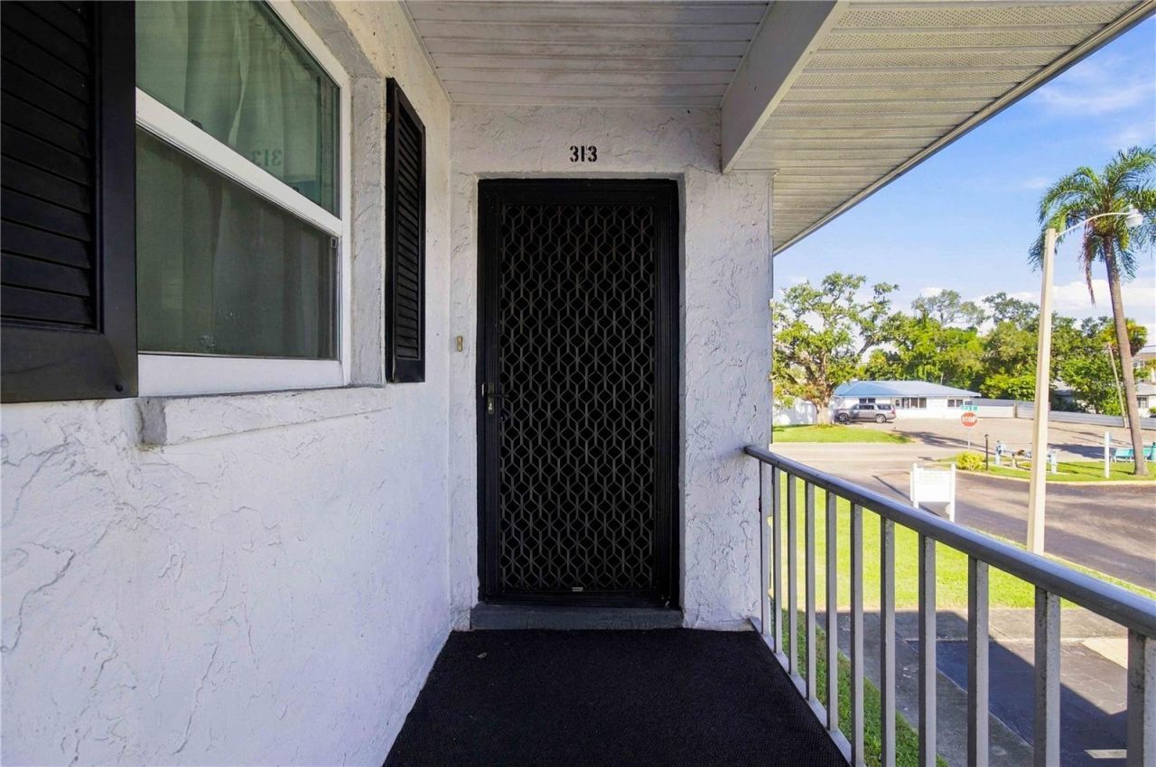 304 47th Avenue Drive W, Unit 313, Bradenton, FL 34207 Photo