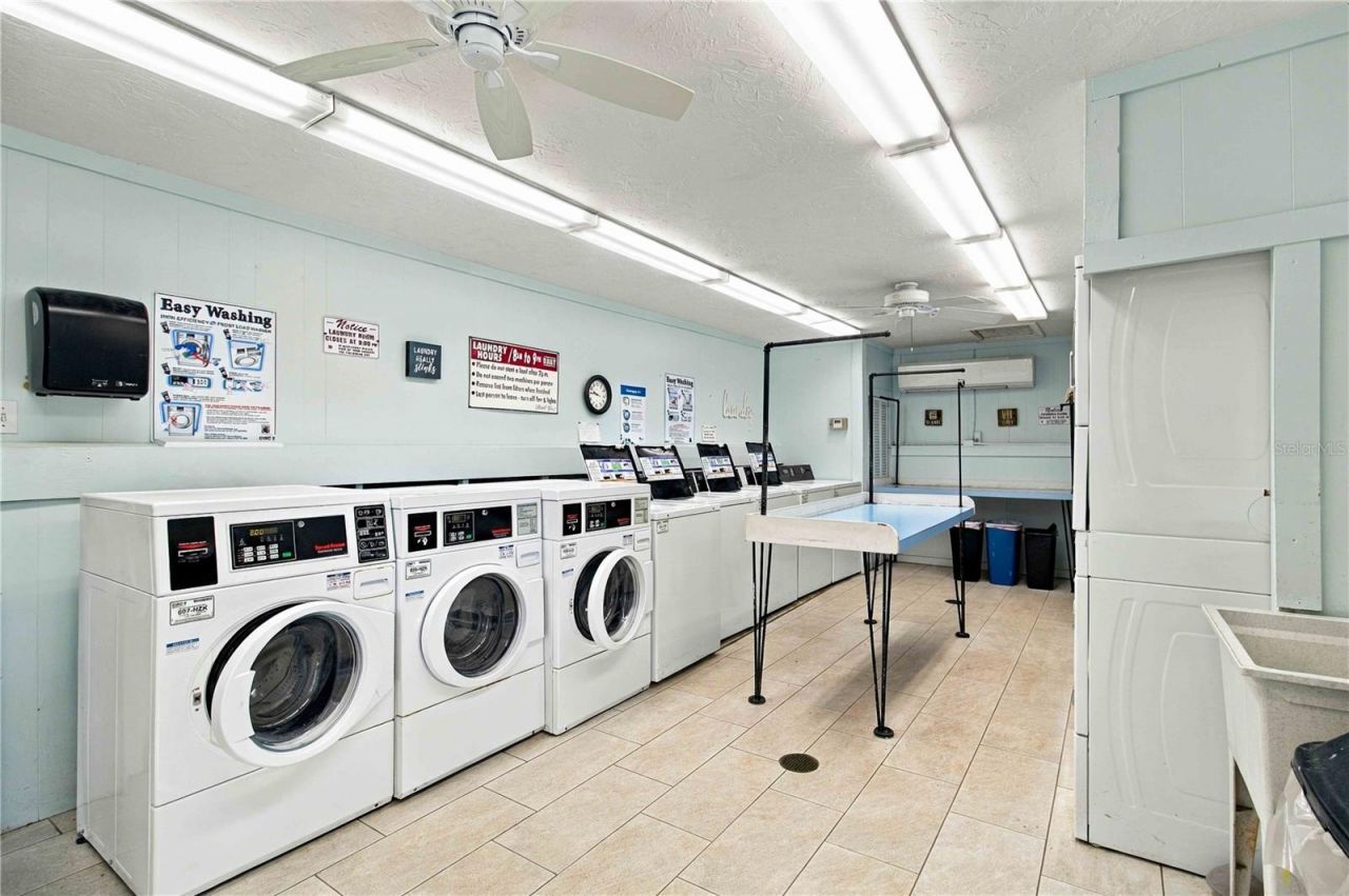304 47th Avenue Drive W, Unit 313, Bradenton, FL 34207 Photo