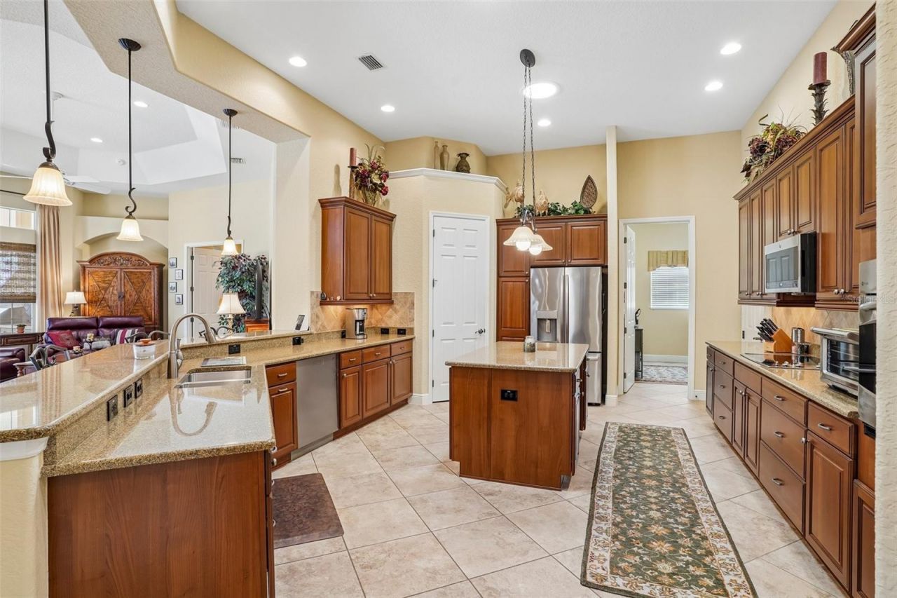 2055 Lake Ridge Drive, The Villages, FL 32162 Photo