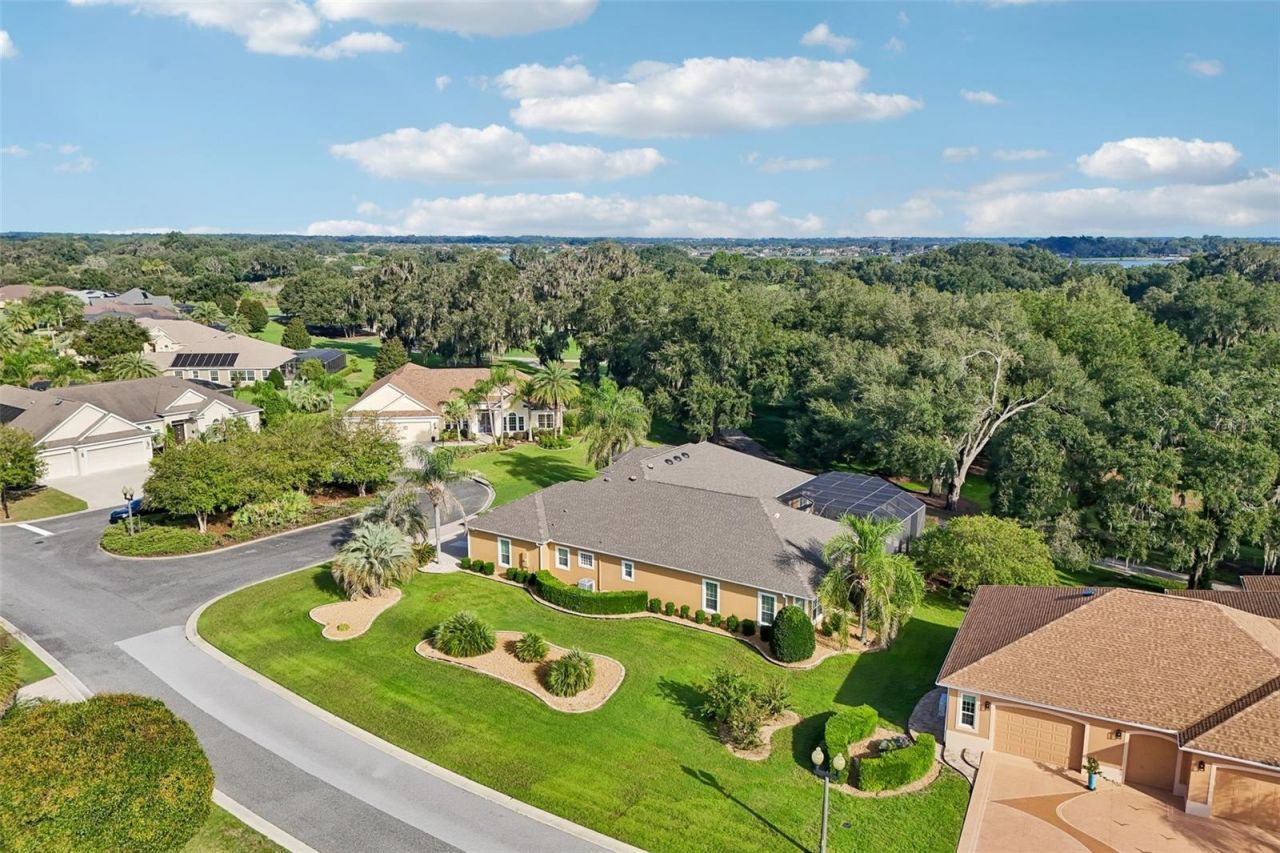 2055 Lake Ridge Drive, The Villages, FL 32162 Photo