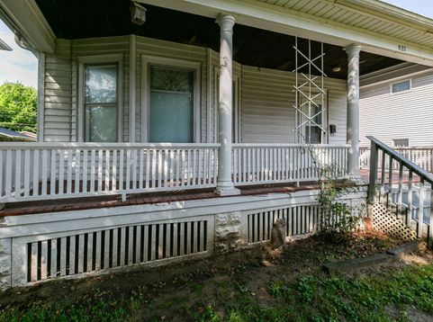 Main Photo