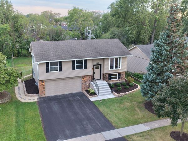 7665 W Sterling Drive , Frankfort, IL 60423