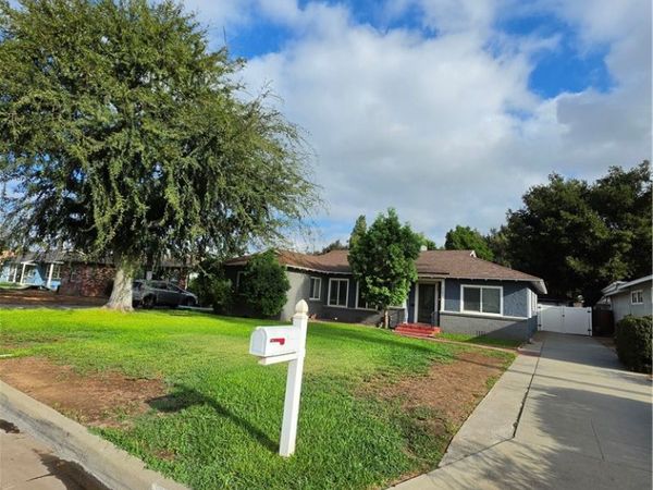 2483 Rancho , Riverside, CA 92507