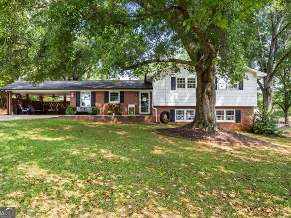 20 Oakdale Drive, Cartersville, GA 30120