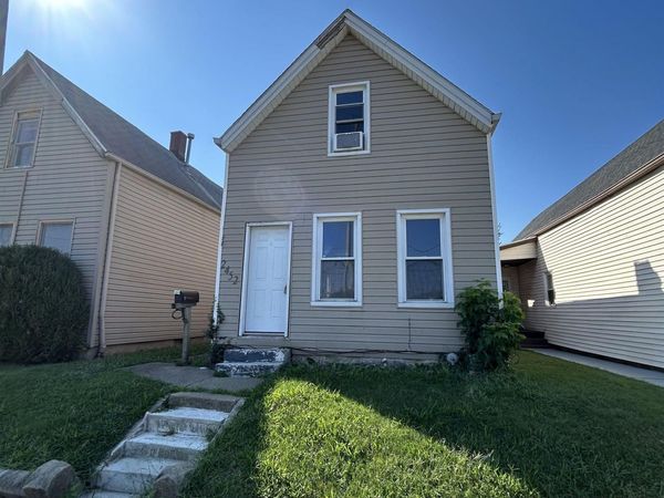 2452 W Maryland Street, Evansville, IN 47712