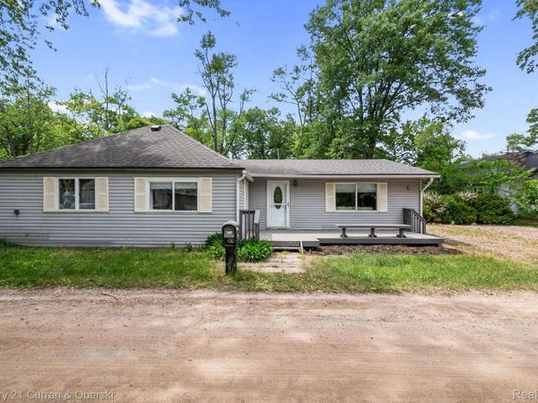 2374 Lakena Road , West Bloomfield Township, Mi 48324
