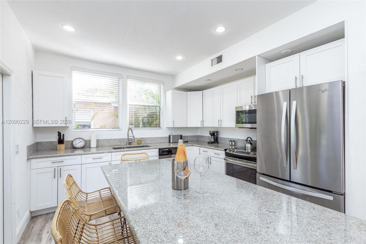 137 NE 47th St , Miami, FL 33137 Photo