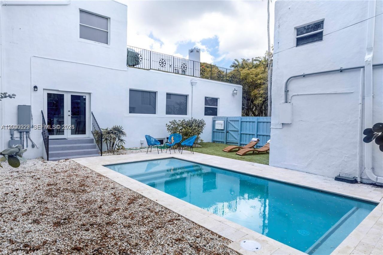 137 NE 47th St , Miami, FL 33137 Photo