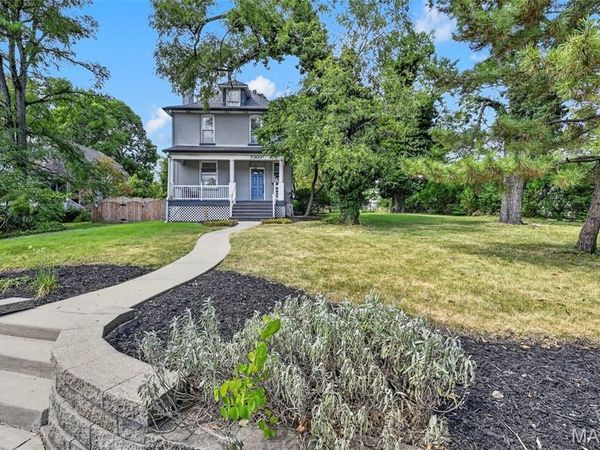 7303 Lindbergh Drive, St Louis, MO 63117