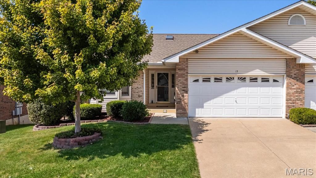 15 Faulkner Drive, Unit 32A, Saint Charles, MO 63303 Main Photo