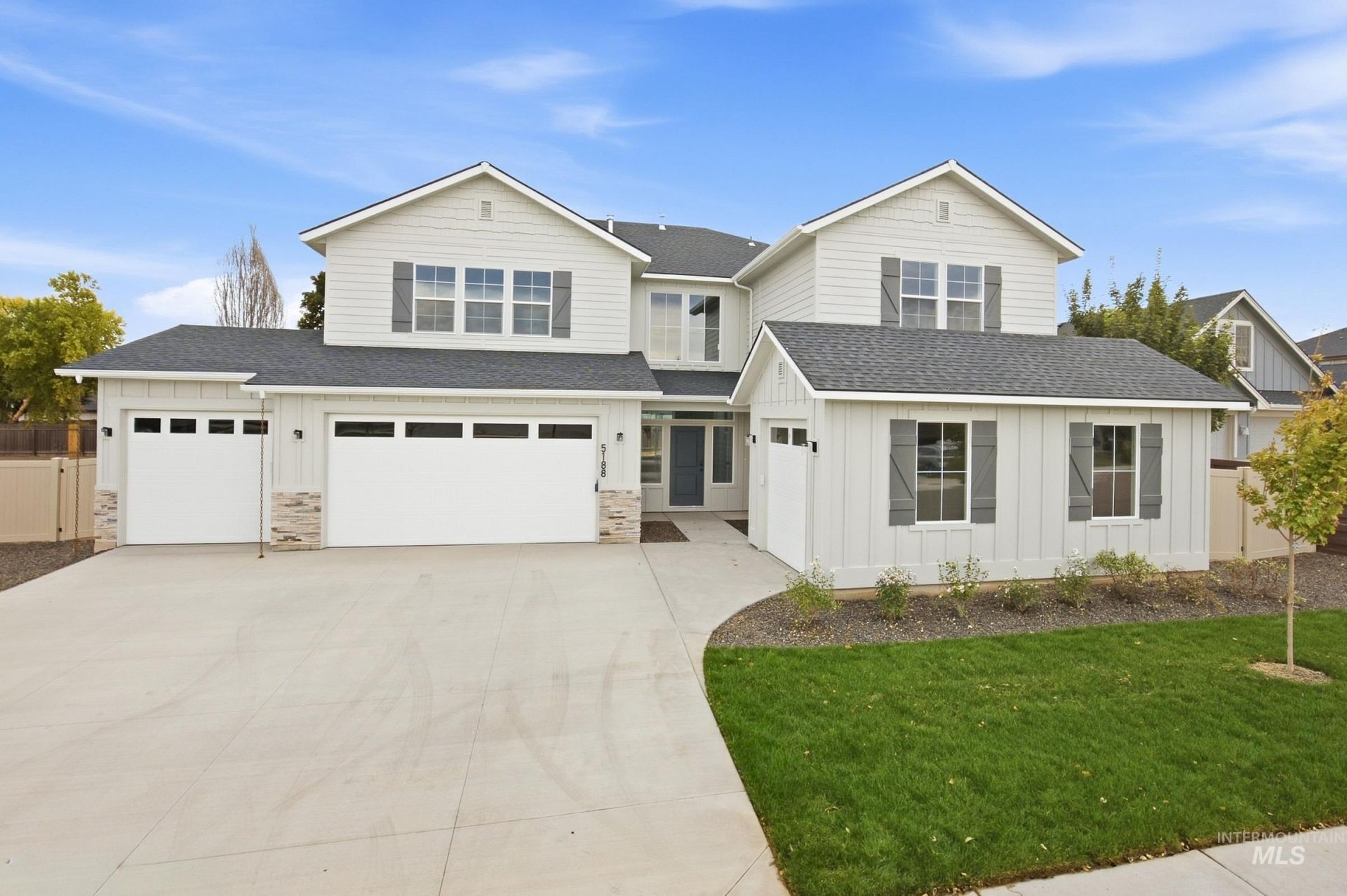 5188 S Bleachfield Ave, Meridian, ID 83642 Main Photo