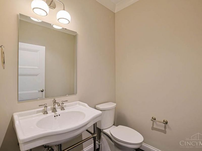 4236 Parkview Drive, Blue Ash, OH 45242 Photo 10
