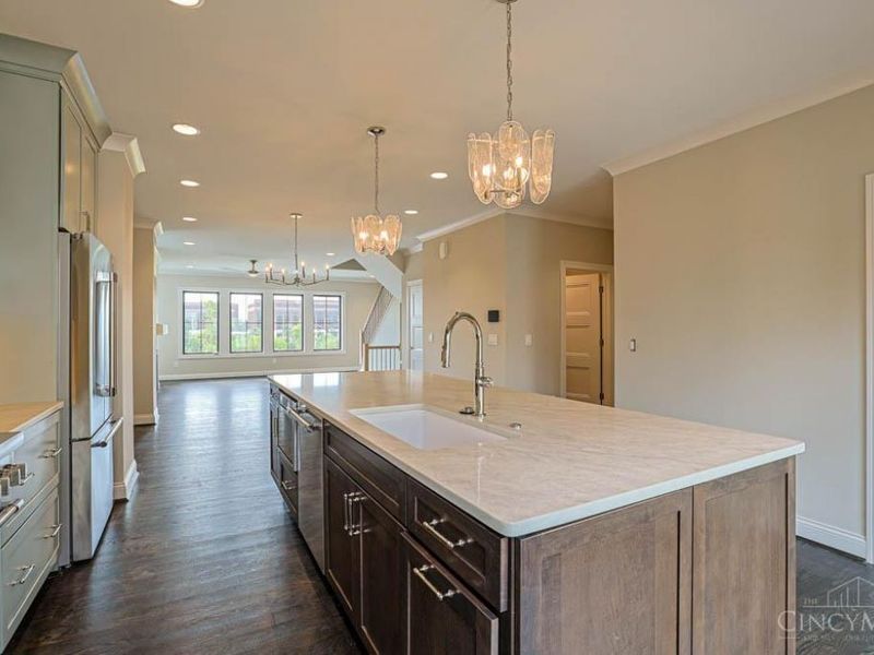4236 Parkview Drive, Blue Ash, OH 45242 Photo 5