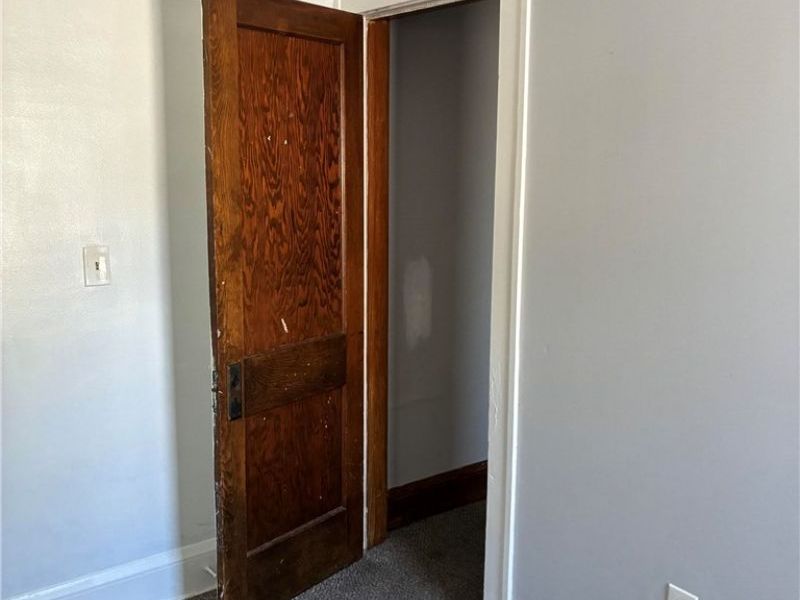 4207 W 38th Street, Cleveland, OH 44109 Photo 2