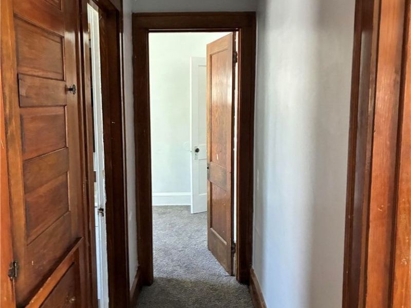 4207 W 38th Street, Cleveland, OH 44109 Photo 4