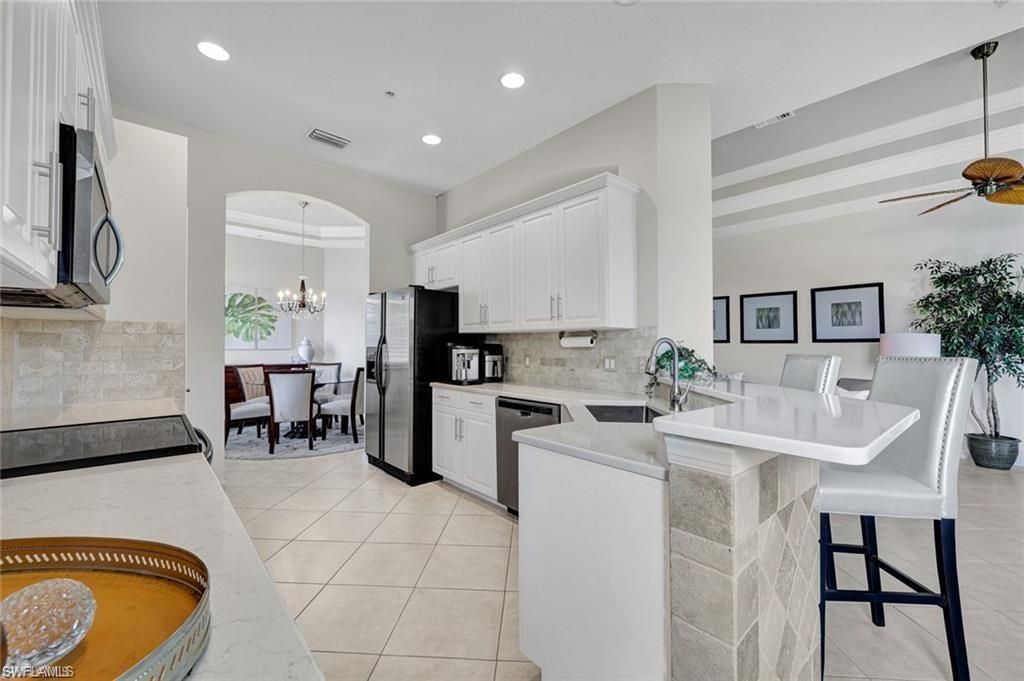 8723 Coastline Ct, Unit 202, Naples, FL 34120 Photo