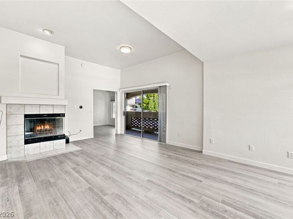 7400 W Flamingo Road, Unit 2013, Las Vegas, NV 89147