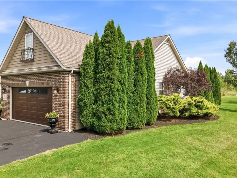111 Dornoch Street, Cortland, OH 44410 Photo 3