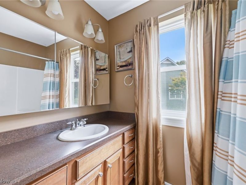 111 Dornoch Street, Cortland, OH 44410 Photo 36