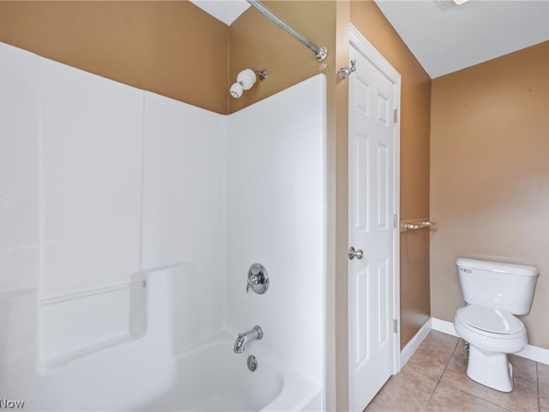 111 Dornoch Street, Cortland, OH 44410 Photo 37