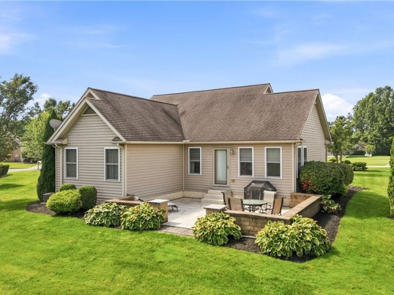 111 Dornoch Street, Cortland, OH 44410 Photo 7