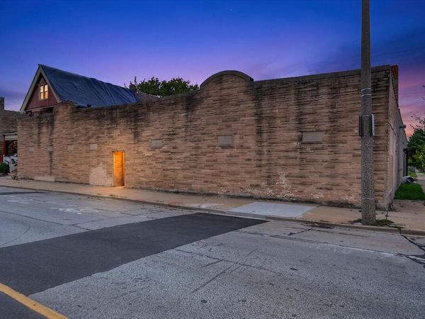 1829 W Center STREET #1835, Milwaukee, WI 53206