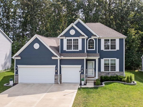 404 Colony Ridge Drive , Delaware, OH 43015