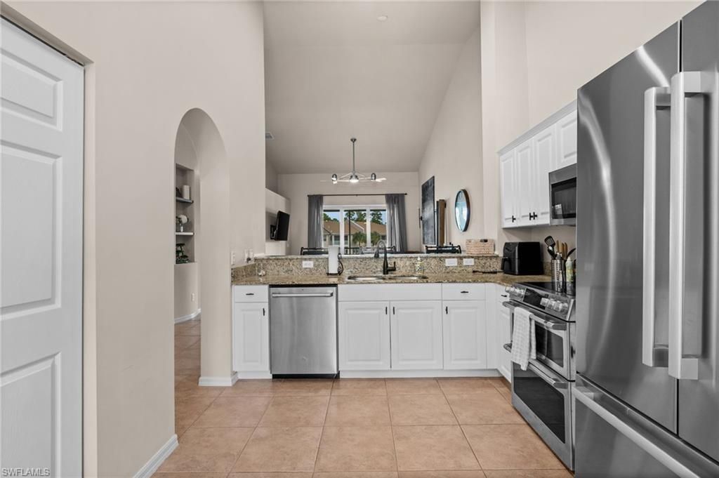6295 Wilshire Pines Cir , Unit 607, Naples, FL 34109 Photo