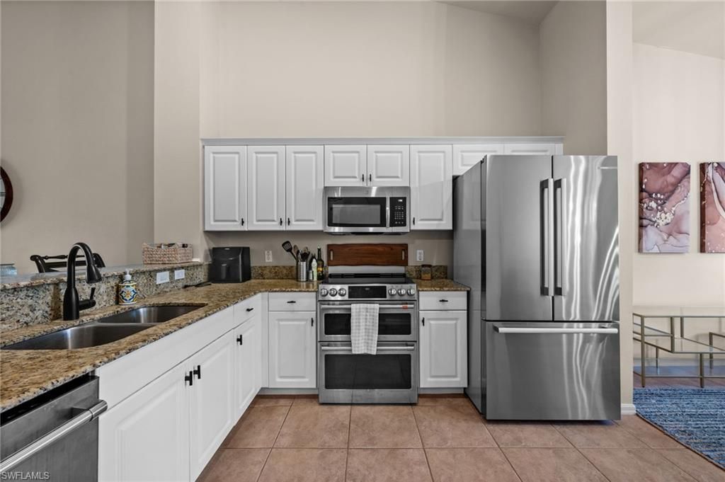 6295 Wilshire Pines Cir , Unit 607, Naples, FL 34109 Photo