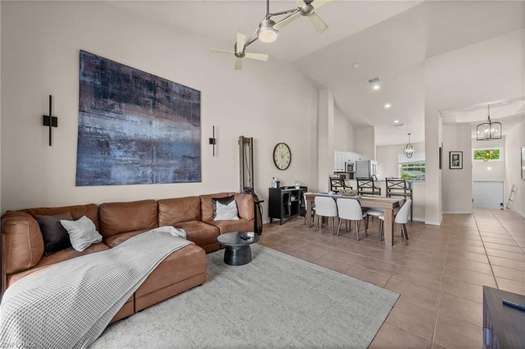 6295 Wilshire Pines Cir , Unit 607, Naples, FL 34109 Photo