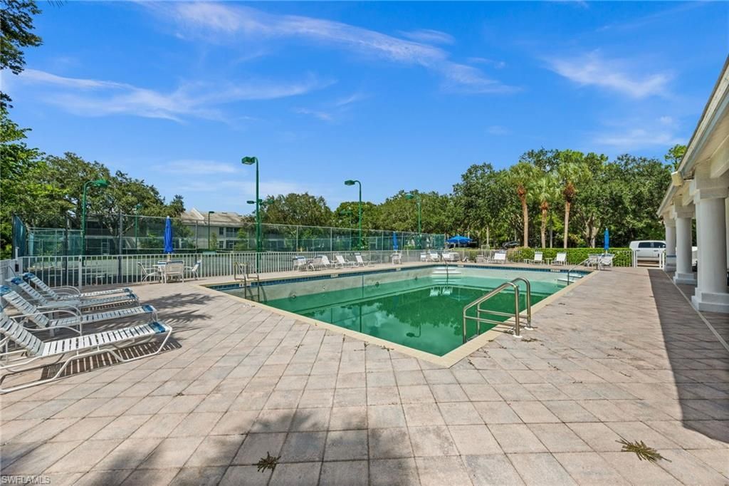 6295 Wilshire Pines Cir , Unit 607, Naples, FL 34109 Photo