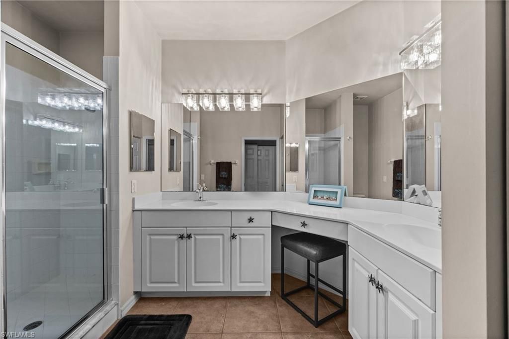 6295 Wilshire Pines Cir , Unit 607, Naples, FL 34109 Photo
