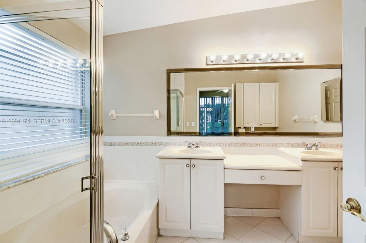 5213 SW 158th Ave, Miramar, FL 33027 Photo