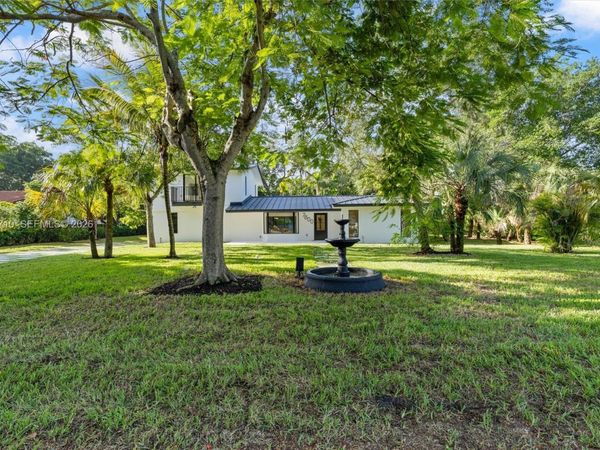 7800 SW 94th St , Miami, FL 33156
