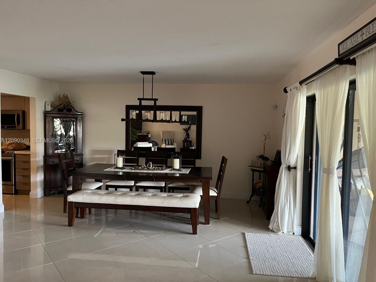 19505 E Lake Dr, Hialeah, FL 33015 Photo