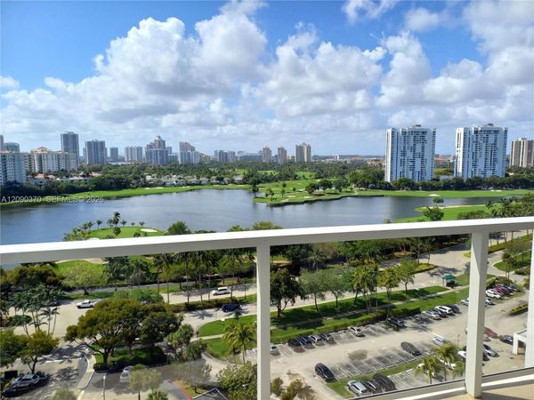 3701 N Country Club Dr , Unit 1706, Aventura, FL 33180