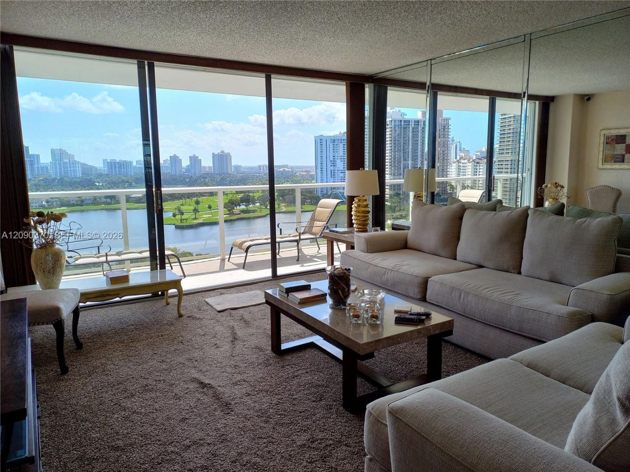 3701 N Country Club Dr , Unit 1706, Aventura, FL 33180 Photo