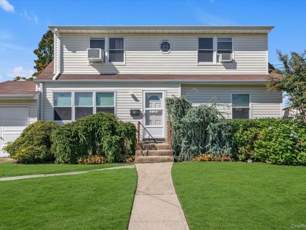 58 Elm Street, Hicksville, NY 11801
