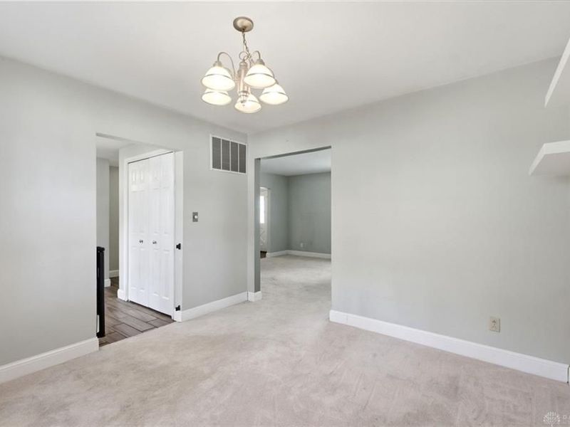 418 Zimmer Drive, Fairborn, OH 45324 Photo 10