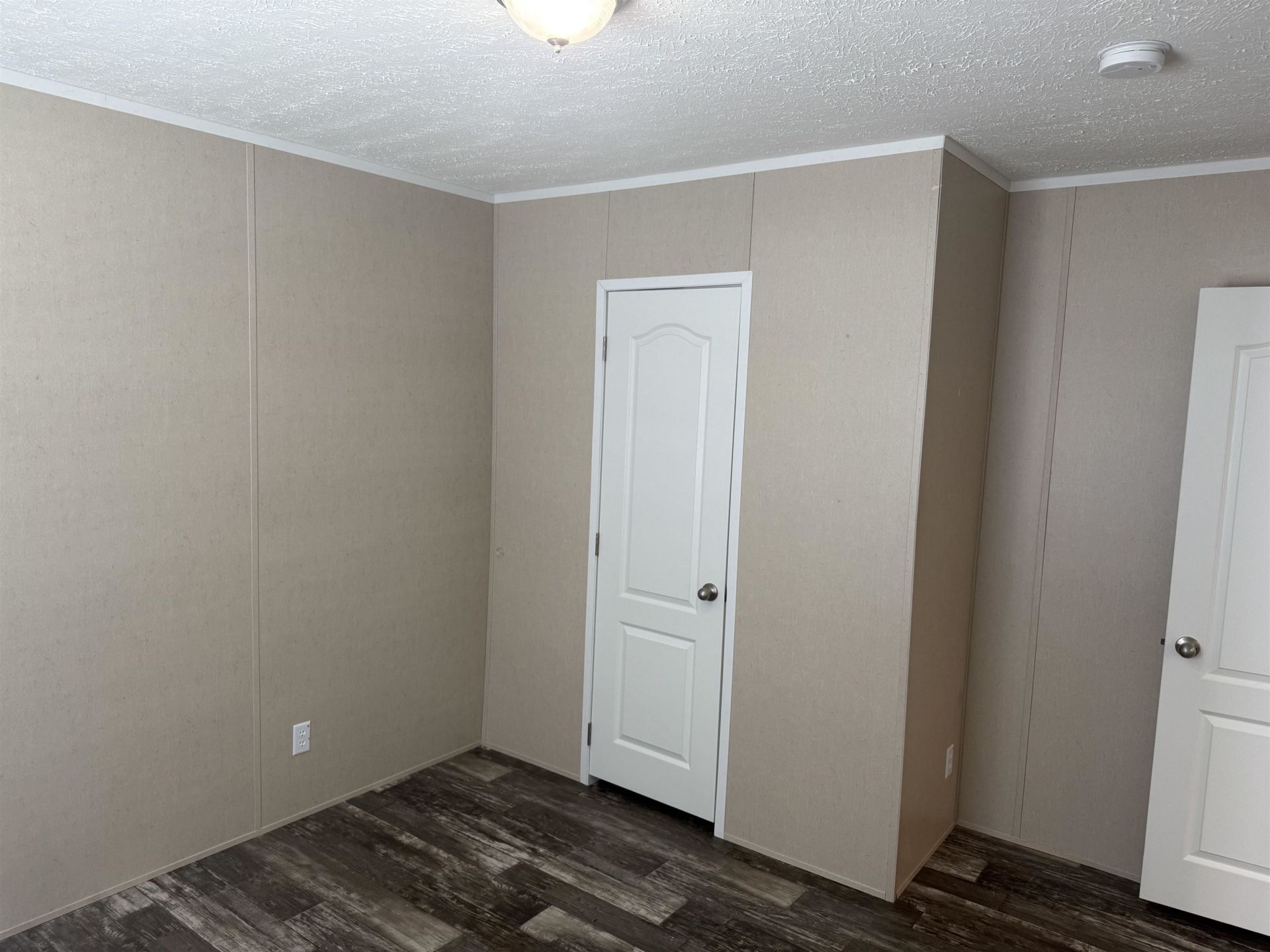 239 Air Stream Dr. Photo 11