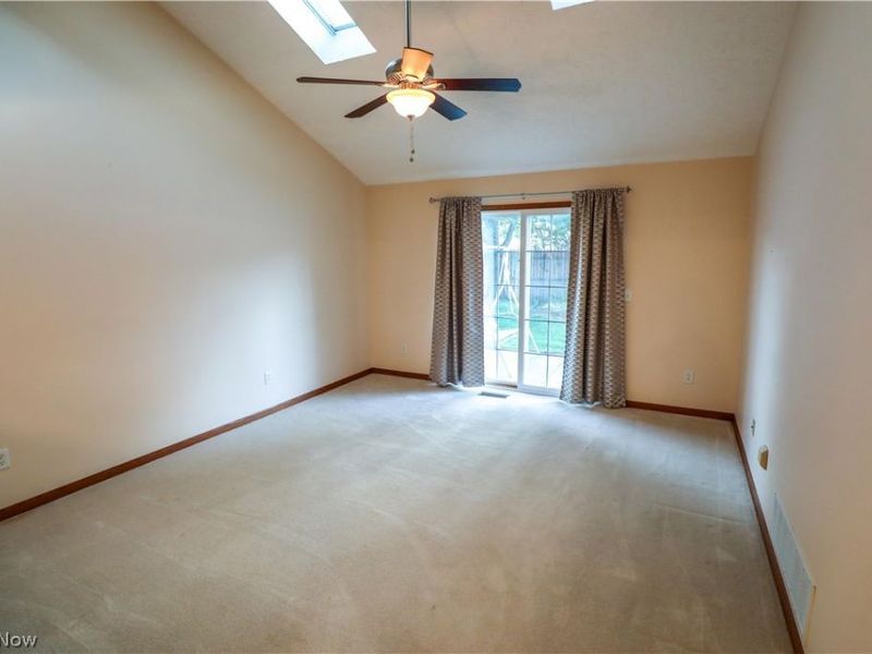 312 W Glen, Elyria, OH 44035 Photo 3