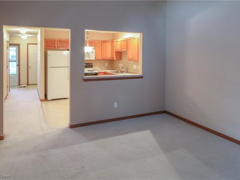 312 W Glen, Elyria, OH 44035 Photo 4