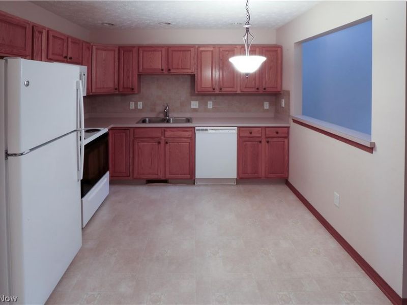 312 W Glen, Elyria, OH 44035 Photo 5
