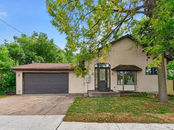 412 Hazel Street N, Saint Paul, MN 55119