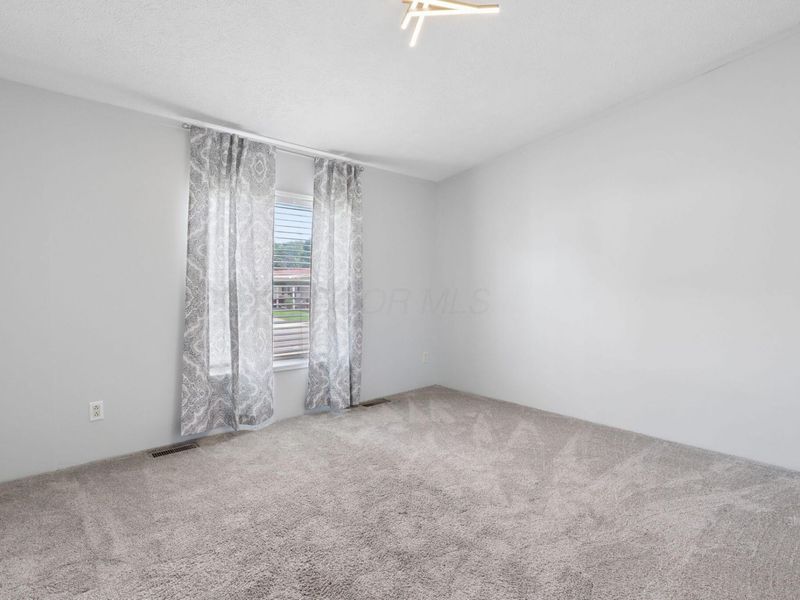 411 Doris Road, Pataskala, OH 43062 Photo 10