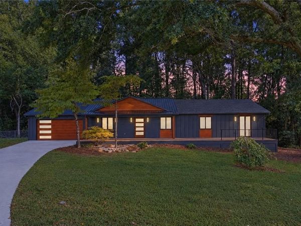 190 Crestwood Court, Alpharetta, GA 30009