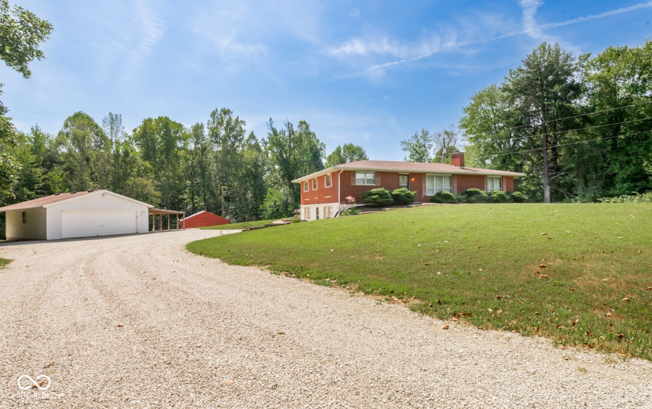 3031 N Bethlehem Road, Austin, IN 47102 Main Photo