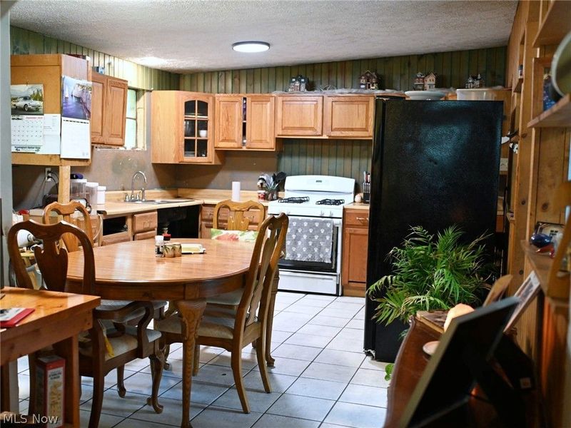 2014 & 2042 Merrill Road, Kent, OH 44240 Photo 18