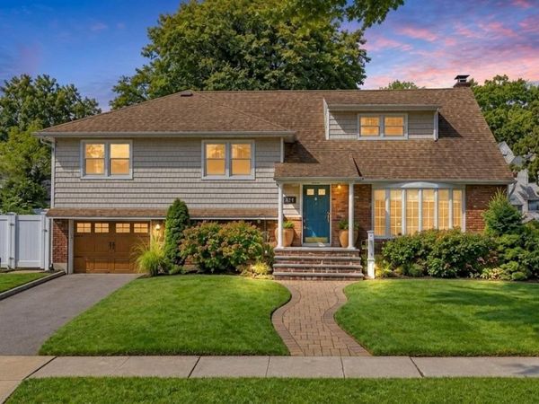 2684 Howell Street , Baldwin, NY 11510